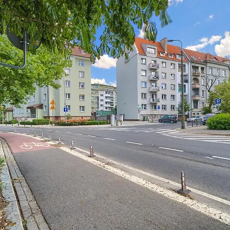 Apartment Family Center Spot