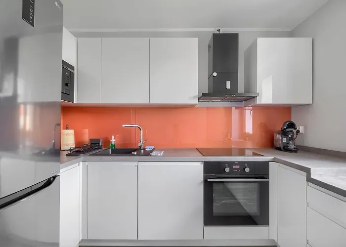 Apartment Family Center Spot *