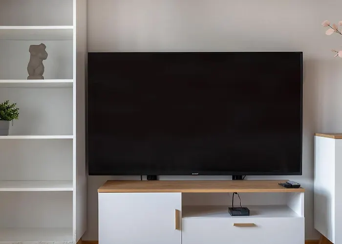 Apartment Family Center Spot *