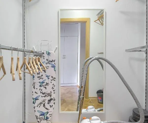 Apartment Family Center Spot