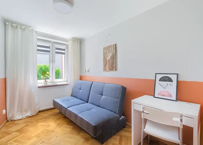 Apartment Family Center Spot *