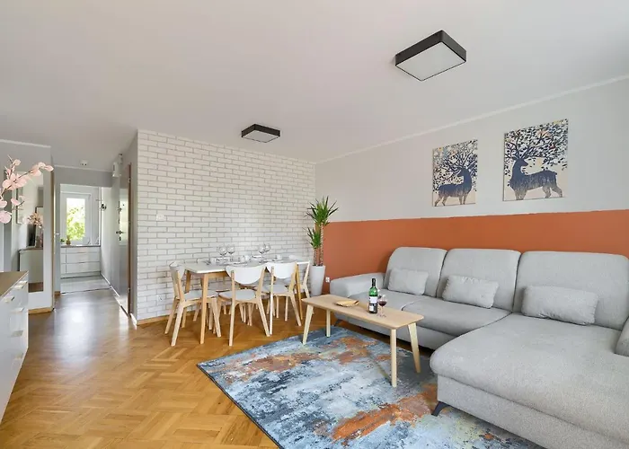 Apartment Family Center Spot